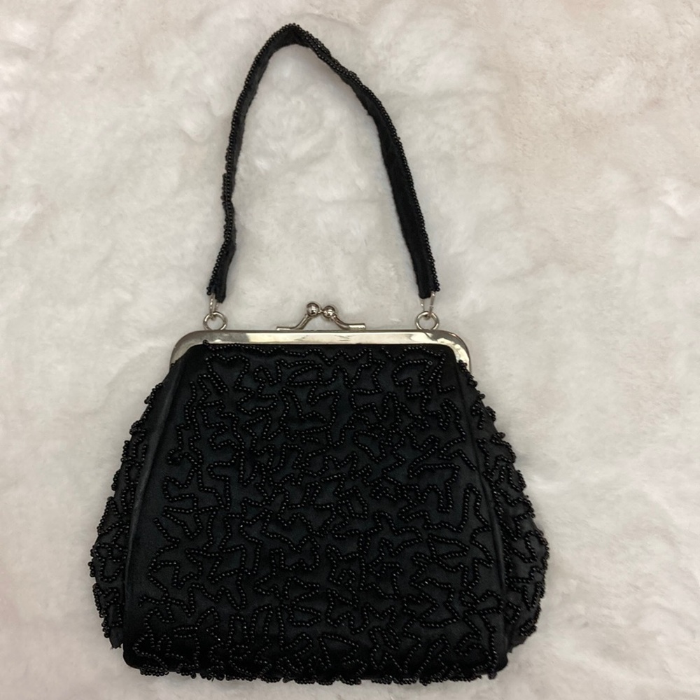 La Regale Beaded Purse